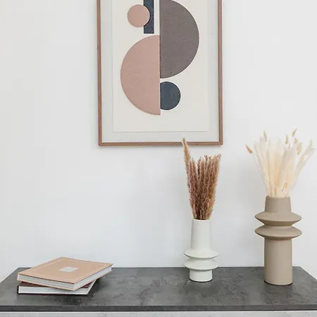 빌라 Luna By Comorooms